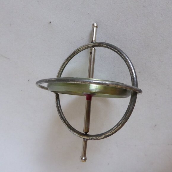 VINTAGE 1950’s THE HURST GYROSCOPE TOY COMPLETE IN BOX (PRE-OWNED) - Picture 9 of 14